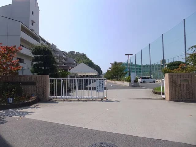 安芸南高校の外観