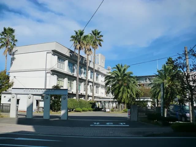 天草工業高校の外観