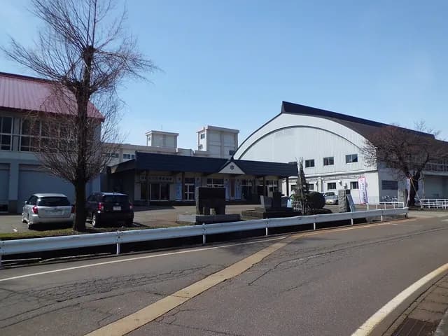 新井高校の外観