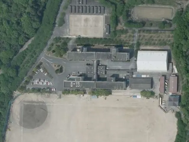 朝明高校の外観