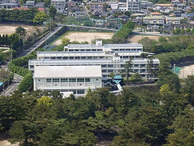 別府翔青高校の外観