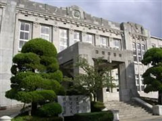 福岡高校の外観