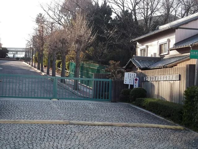 半田農業高校の外観