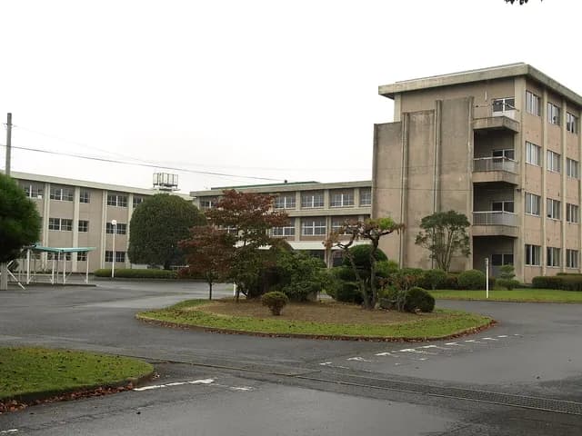 原町高校の外観