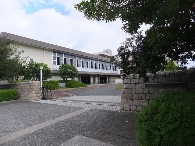 広島井口高校の外観