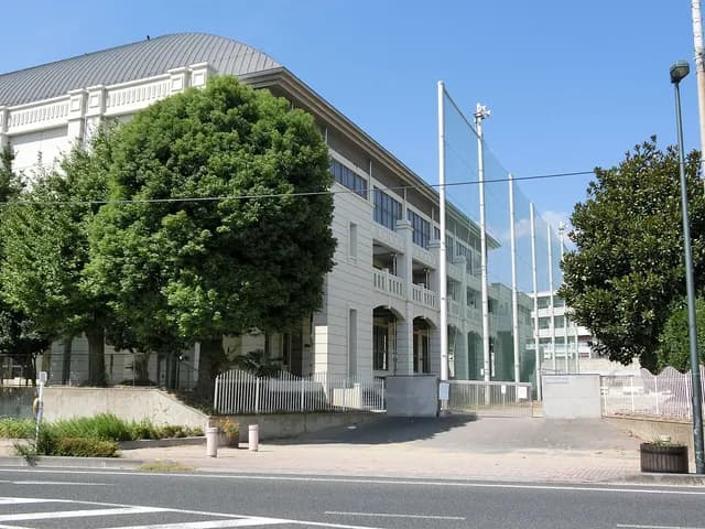 日立第一高校の外観