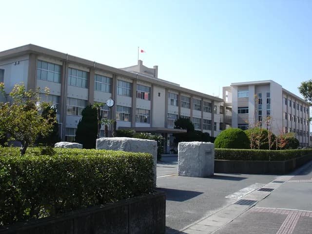 防府商工高校の外観