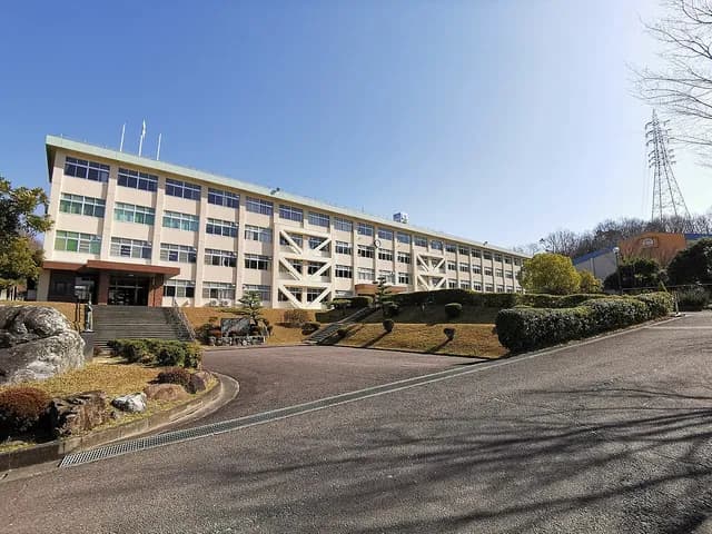 犬山総合高校の外観
