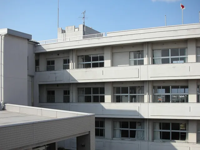伊勢崎高校の外観