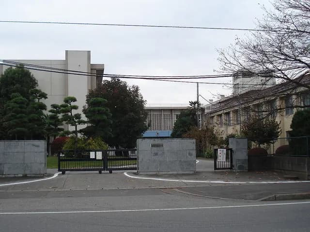 石橋高校の外観