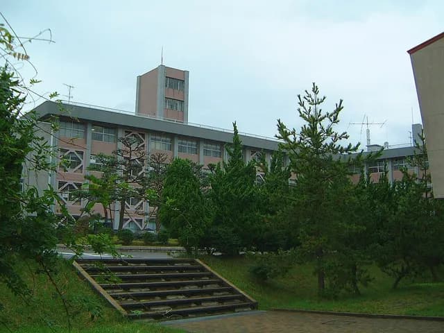 石川工業高専の外観