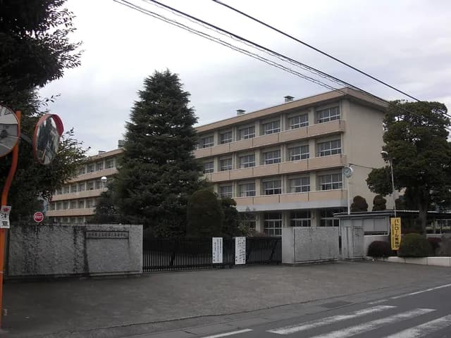 石岡第二高校の外観