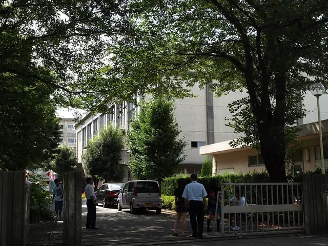 上溝南高校の外観
