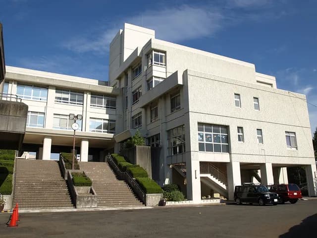 上矢部高校の外観