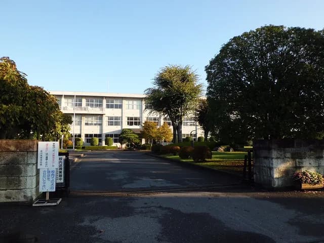 鹿沼高校の外観