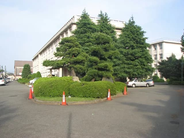 川和高校の外観