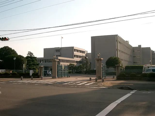 桐生市立商業高校の外観