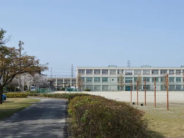 小牧高校の外観