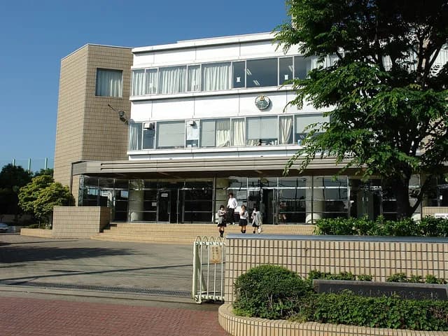 小松川高校の外観
