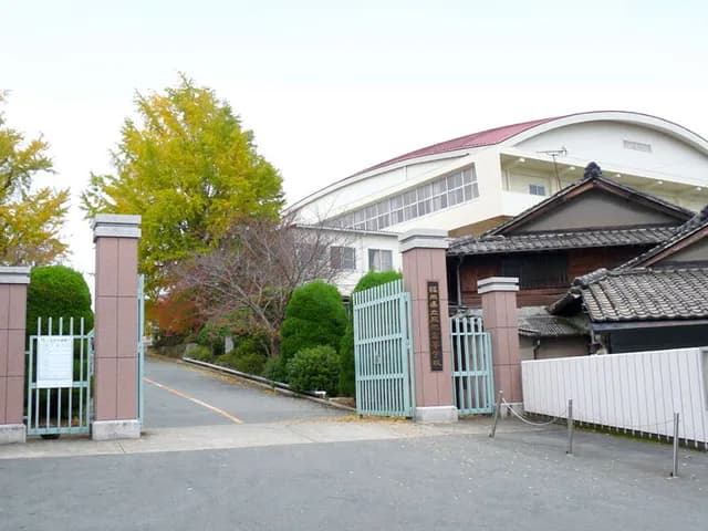 三池高校の外観