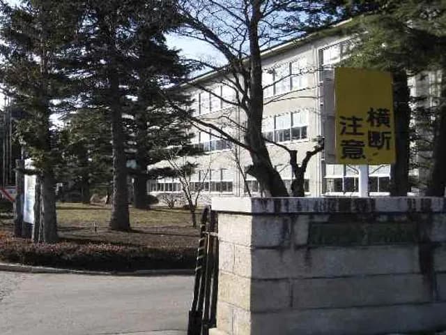 南安曇農業高校の外観