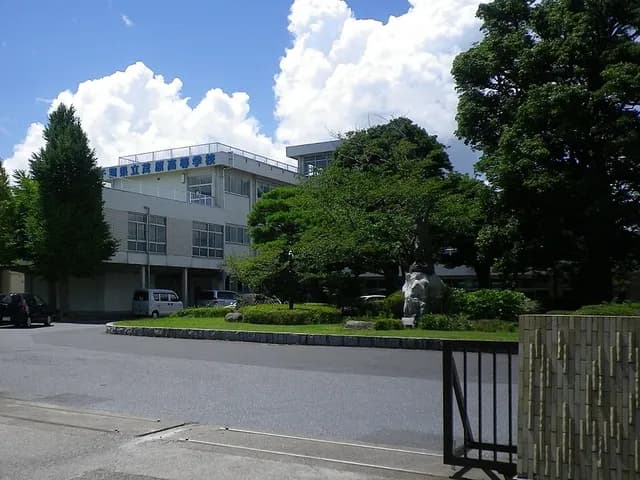 茂原高校の外観