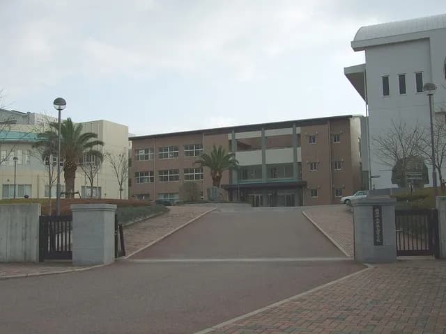 宗像高校の外観