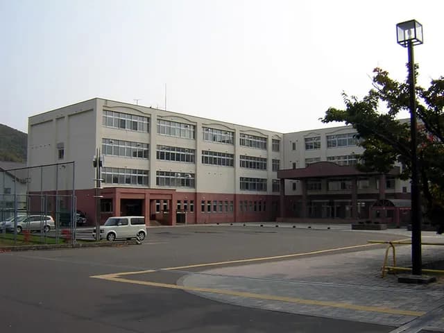 室蘭東翔高校の外観