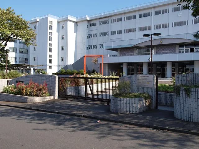 永山高校の外観