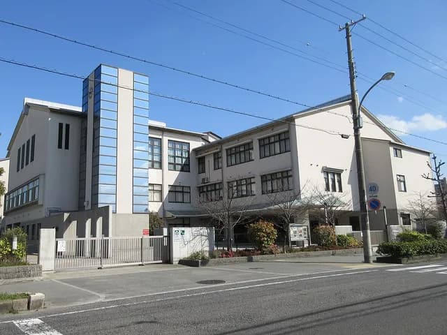西宮香風高校の外観