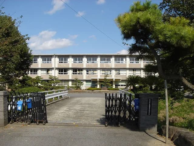大垣養老高校の外観
