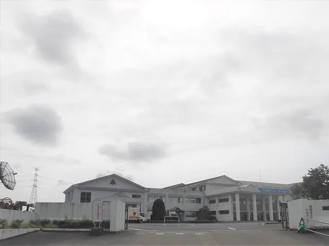 情報科学高校の外観