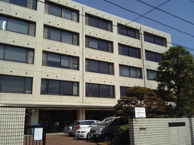 幸高校の外観
