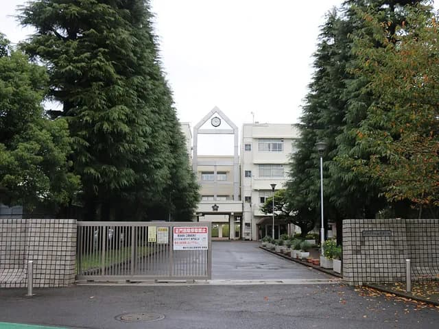 桜丘高校の外観