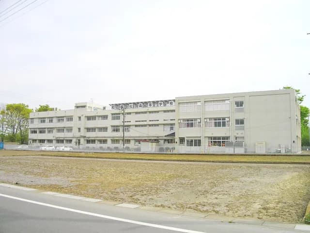 誠和福祉高校の外観
