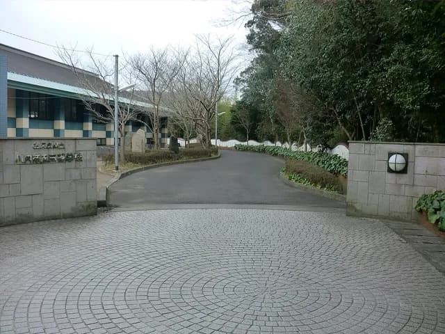 川内商工高校の外観