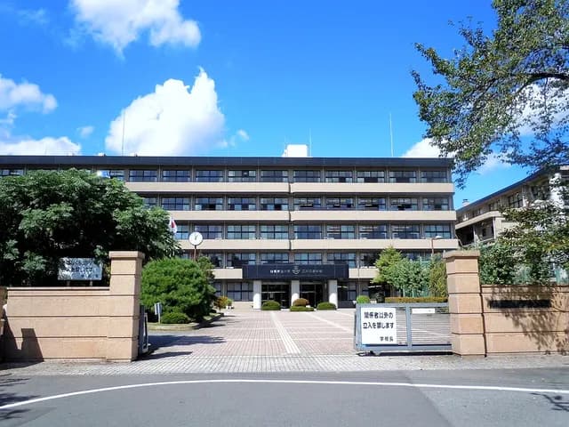 渋川工業高校の外観