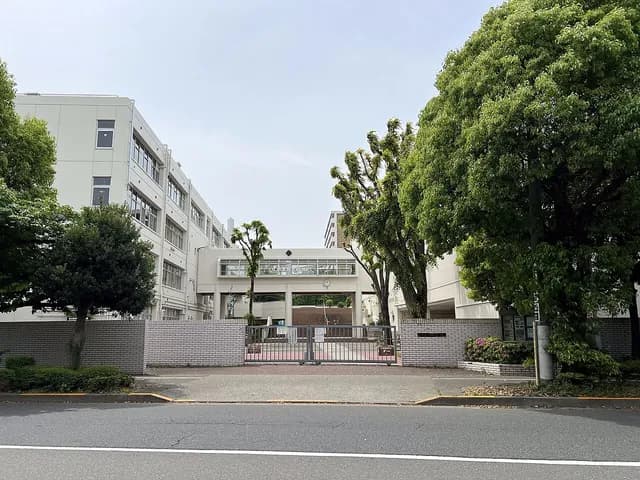 田柄高校の外観