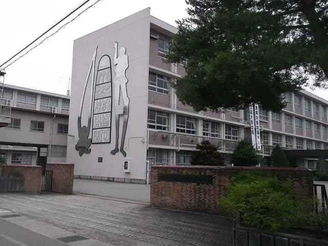 高山工業高校の外観