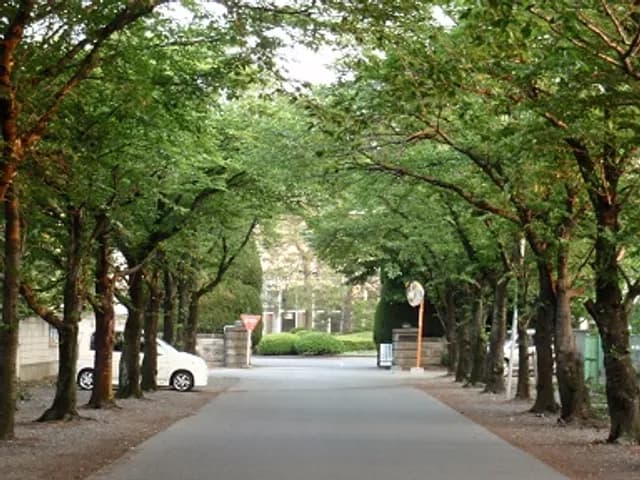 館林高校の外観