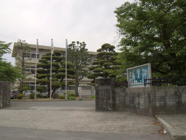東城高校の外観