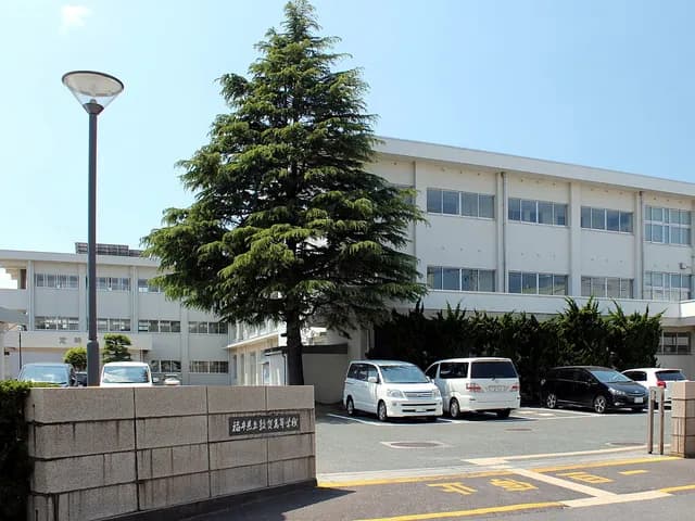 敦賀高校の外観