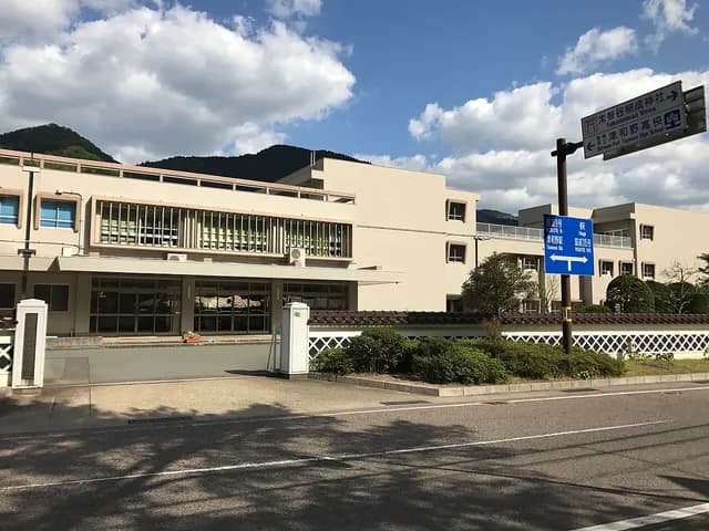 津和野高校の外観