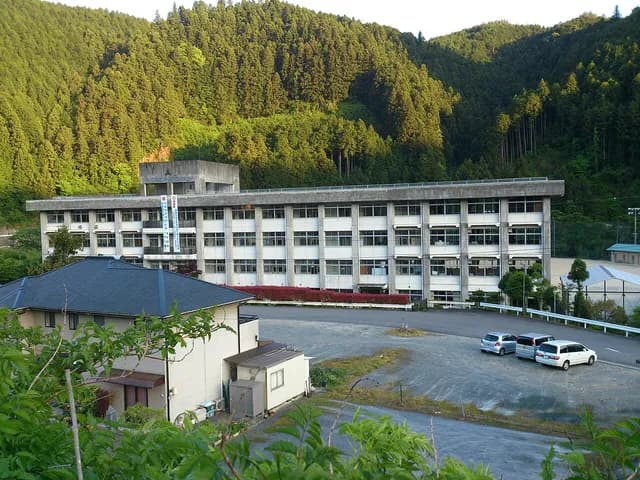 内子高校小田分校の外観
