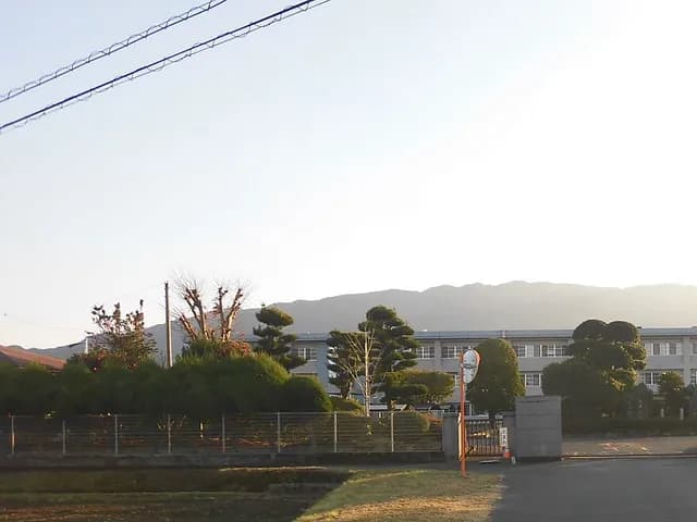 浮羽究真館高校の外観