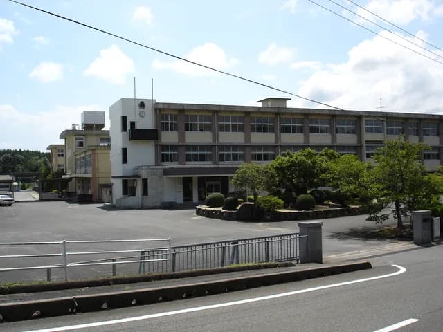 山口農業高校西市分校の外観