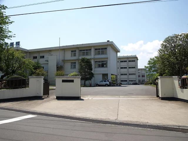 山北高校の外観