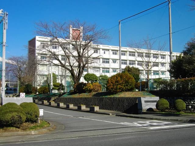 吉原高校の外観