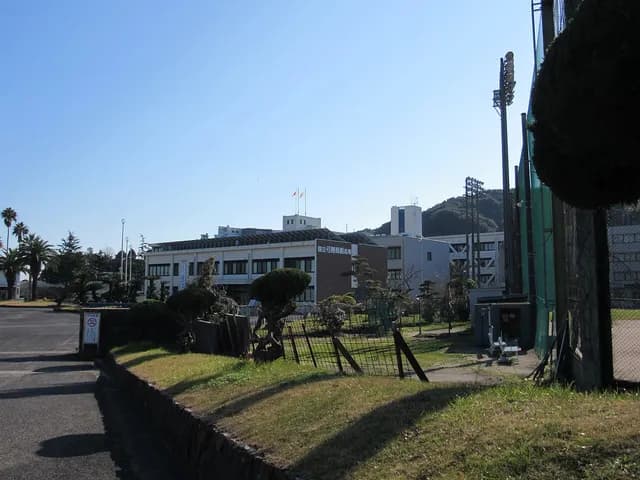 弓削商船高専の外観