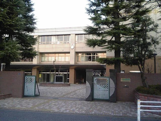 雪谷高校の外観